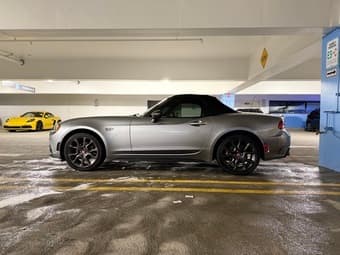 2017 Fiat 124 Spider Abarth (Mazda Miata), 6-speed manual, 34k miles 3