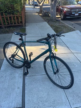 Hybrid bike + accessories 1