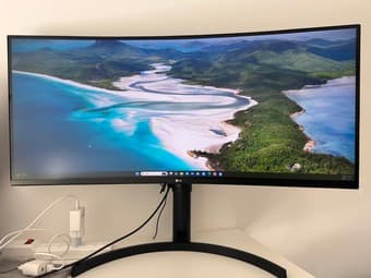 LG monitor 1