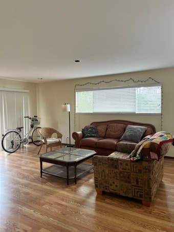 Bedroom in a shared house in Redwood City available 02/02 4