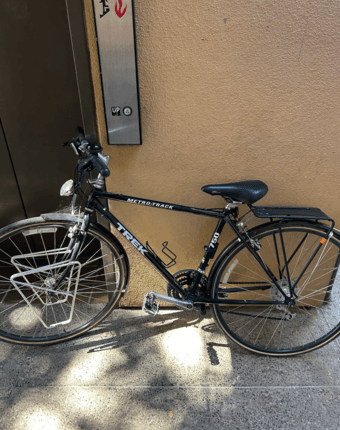 vintage 1990s Trek 750 Metrotrack (for 5ft 5-7ish range) 1