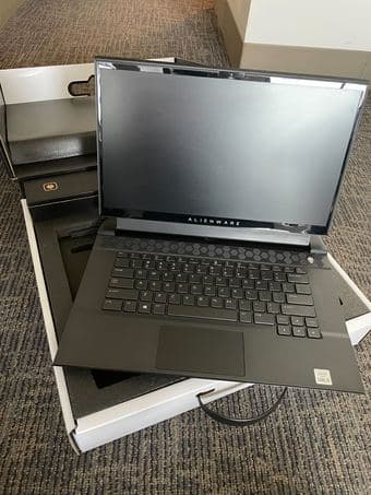 Alienware m15 R4 Gaming Laptop 2
