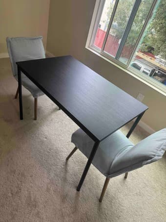 Dining table + 2 chairs 1