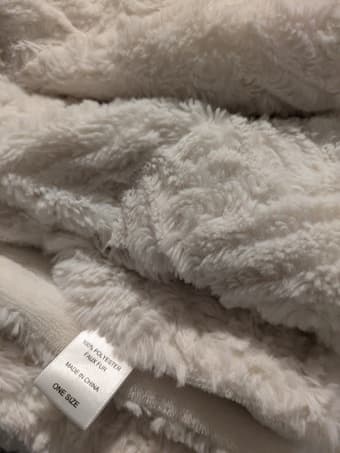 Faux Fur Throw Blanket 2