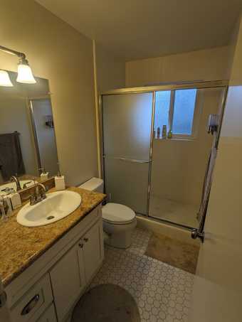 B/1B in 2B/2B Apartment, University Avenue, Palo Alto - $1900 1