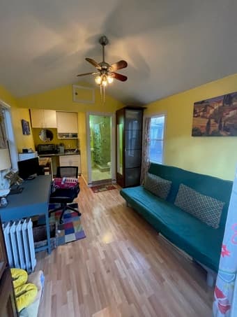 Cottage studio near Stanford 1