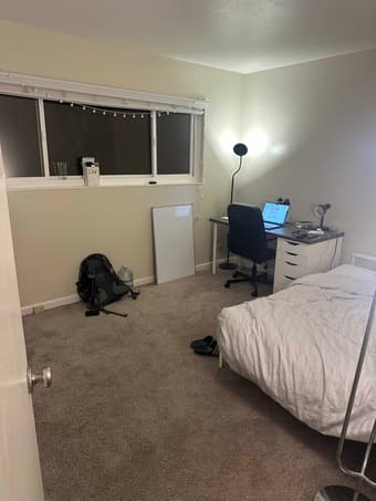 Room with own bathroom in 2B/2BR 1
