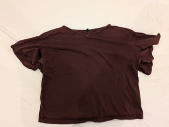 Uniqlo shirt + Aerie leggings 1