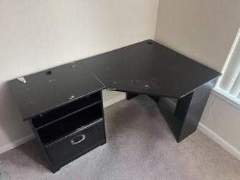 L-Shaped Very Large Desk – Pickup Only (95051) 2