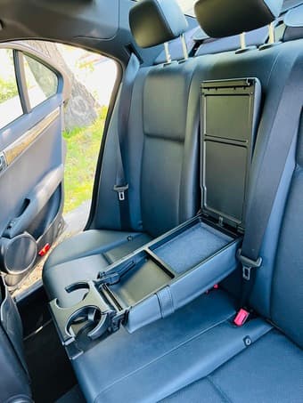 Mercedes Benz C350 (2008) for sale 4