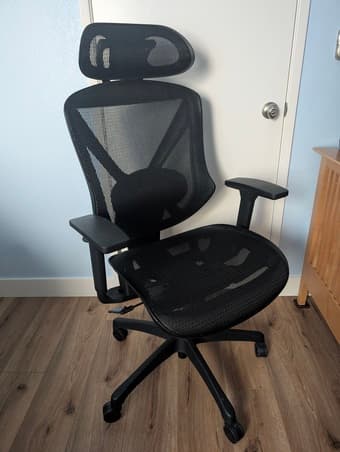 Staples Dexley ergonomic mesh office chair 1