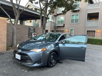 For Sale: 2019 Toyota Corolla LE – ~82K miles 4