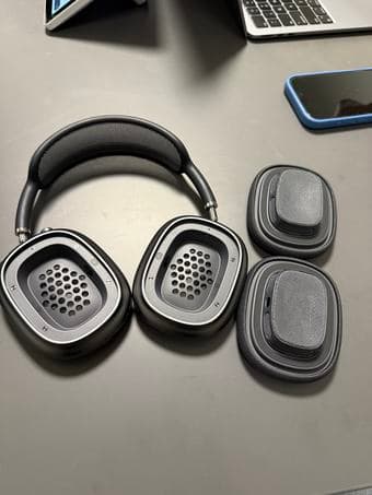 2023 AirPods Max (Excellent Condition) Space Gray 4