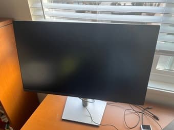 Selling Dell 27 Inch 4K FHD, IP Ultra-Thin Bezel Monitor 1