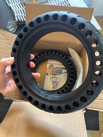 COMPLETELY NEW: TOPOWN 2 pcs Solid Tire for Electric Scooter 2