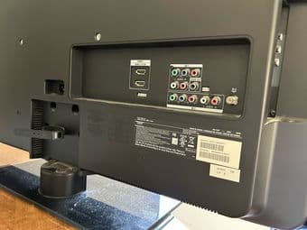 32 “ Philips flat screen TV with power-cord and remote 1