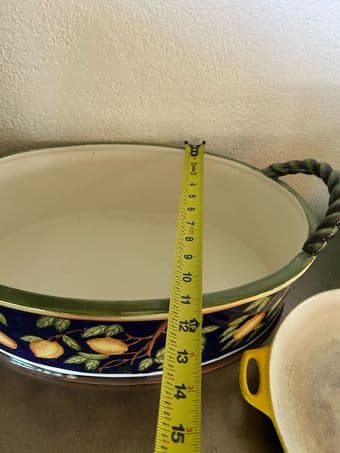 Absolutely gorgeous ceramic dish basket 2