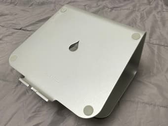 Laptop Stand 1