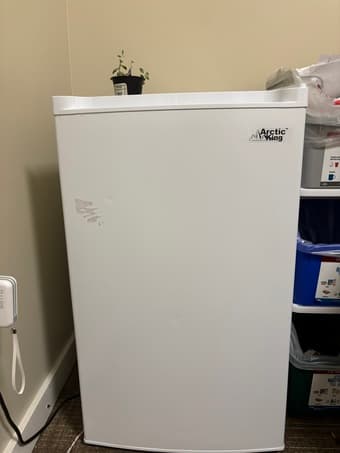 3.5 cu ft. Arctic King Mini Freezer 1