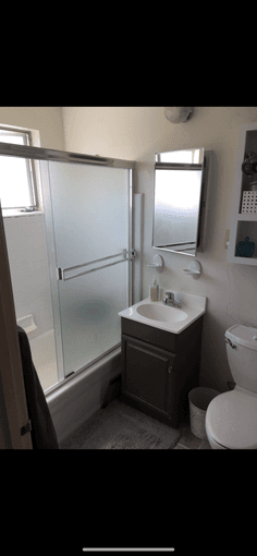 $1800 Master Bedroom w/ En Suite Bath near downtown Menlo Park 1