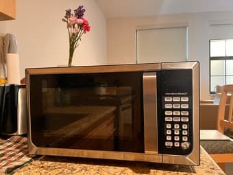 Selling Microwave! 1