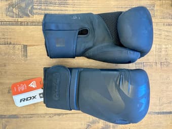 Boxing gloves for sale (brand new/tags on) 1