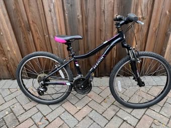 Kids Mountain bikes 24" and 20" frame 1