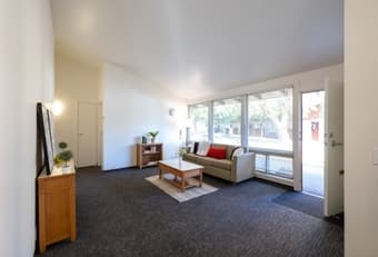 Room in EV lowrise available from this Fri Mar 28th for spring quarter 2