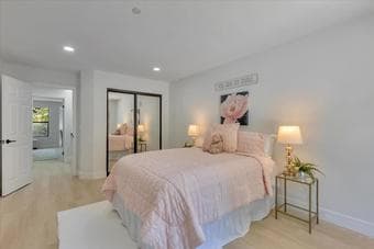 Master Bedroom at Mountain view / Sunnyvale 1