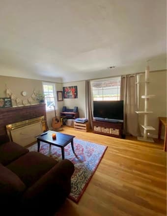 Room for Rent in 3bd/1.5ba in Mountain View 2