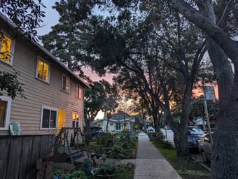 Apartment available in warm, cooperative community! (PA) 3