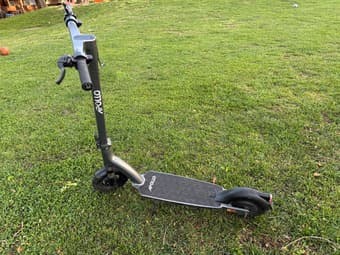 Apollo Electric Scooter in great condition 1