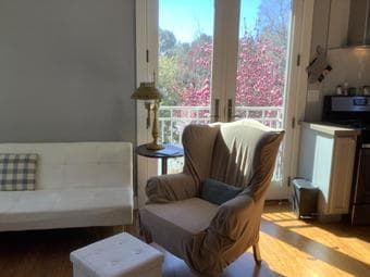 Studio Available at Menlo Park for rent 1