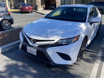 For Sale: 2019 Toyota Camry SE 4dr Sedan (White) - $17399 1