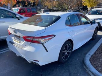 For Sale: 2019 Toyota Camry SE 4dr Sedan (White) - $17399 2