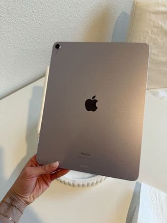 Brand New 13-inch iPad Air Wi-Fi 128GB + Magic Keyboard Apple Pencil 3