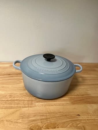 Le Creuset Dutch Oven 4.5 Qt 1