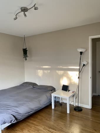 1br in 3br/1b townhouse in Menlo Park from mid-May 1