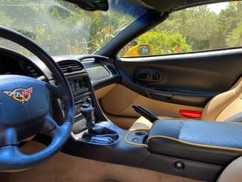 04 Chevrolet Corvette 2D coupe 4