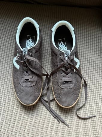 Vans Sport Low Sneaker -- Brown, W7.5/M6 1