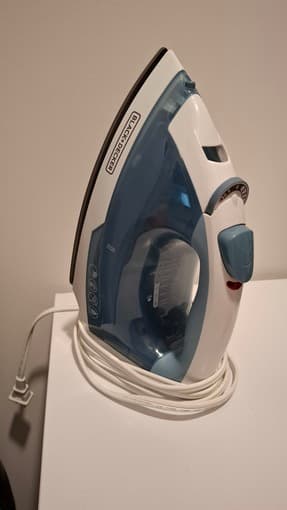 Black+Decker Iron 2