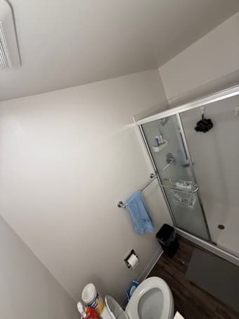 1 bed/1 bath available in a 2 bed/2 bath unit at Oakcreek Apartments, 1