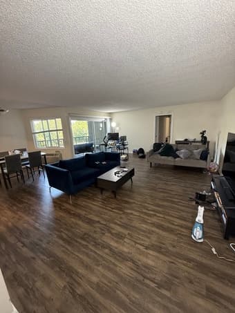 1 bed/1 bath available in a 2 bed/2 bath unit at Oakcreek Apartments, 4