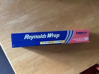 Reynolds wrap, 250 SQ FT, new aluminum foil 1