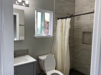 Cozy One-bed-one-bath Unit for Long Term Renting 2