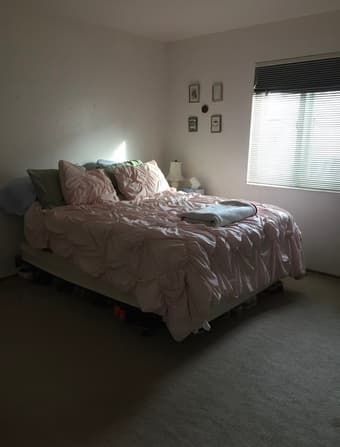 [Female Only] Room for rent near downtown Menlo Park, start May 1st 3