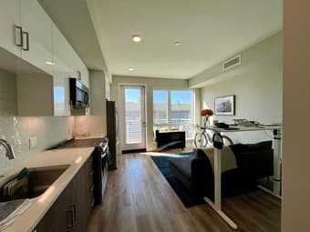 Luxury, furnished 1-bed apartment near Stanford Campus 1