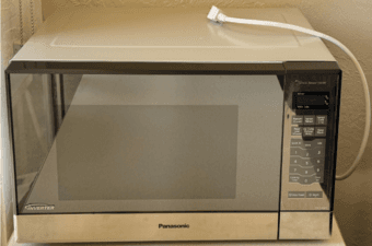 Panasonic Microwave NN-SN686S 3