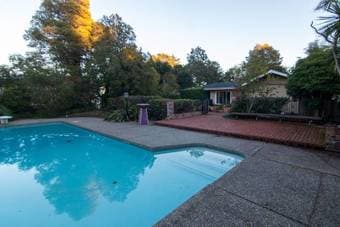 Rooms opening in bright, beautiful, creative community house (6br) 4