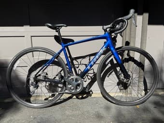 Trek Domane AL 4 Gen 4 road bike size 54cm in great condition 2